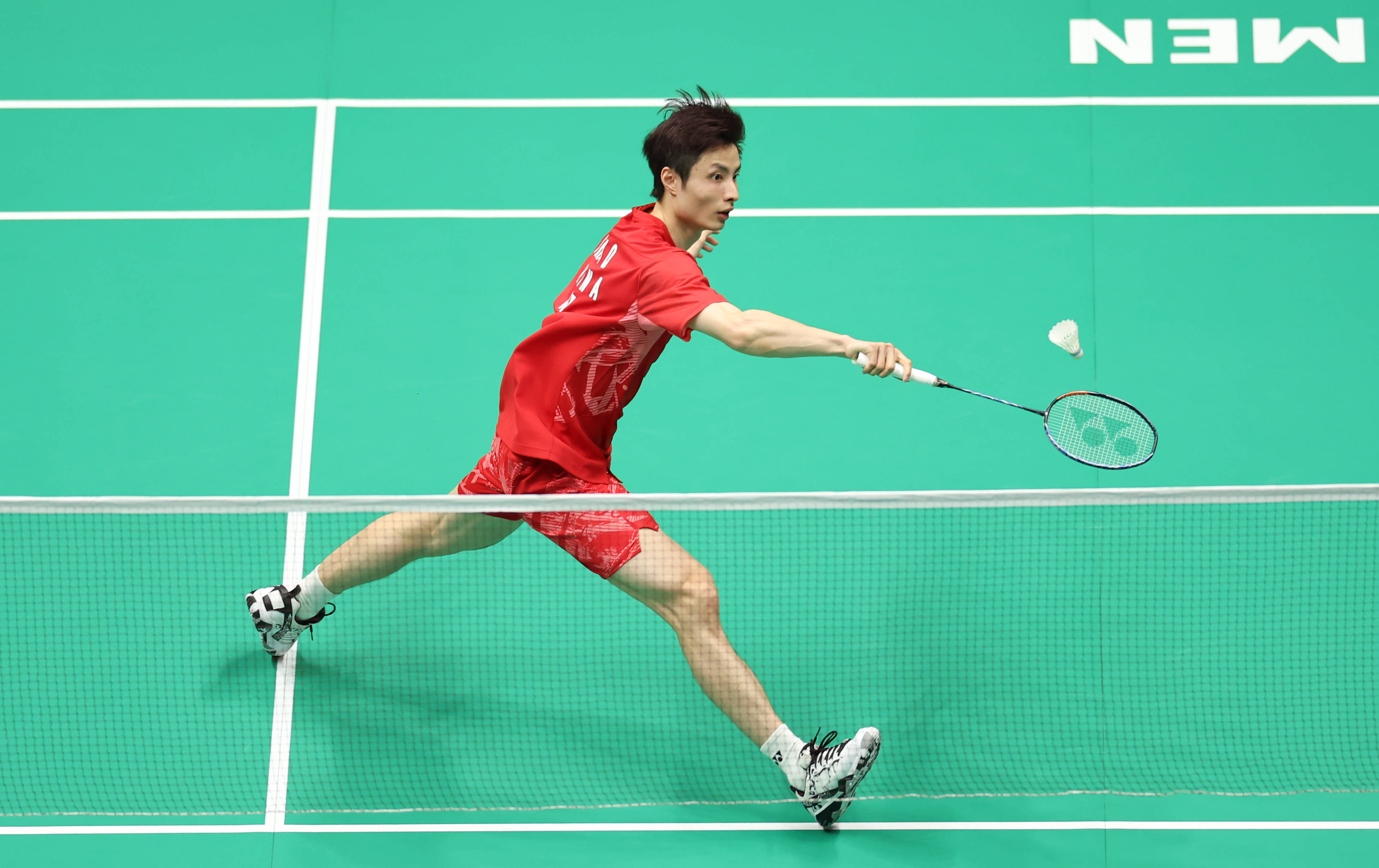 肋部持球推 肋部持球推